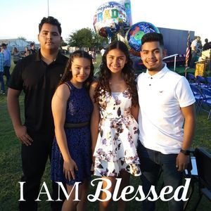 Meet your Posher, Mayra